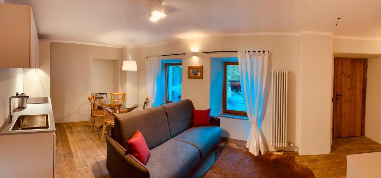 Апартаменты Lo Micho - Le Four Des Alpes Rhemes-Saint-Georges Экстерьер фото